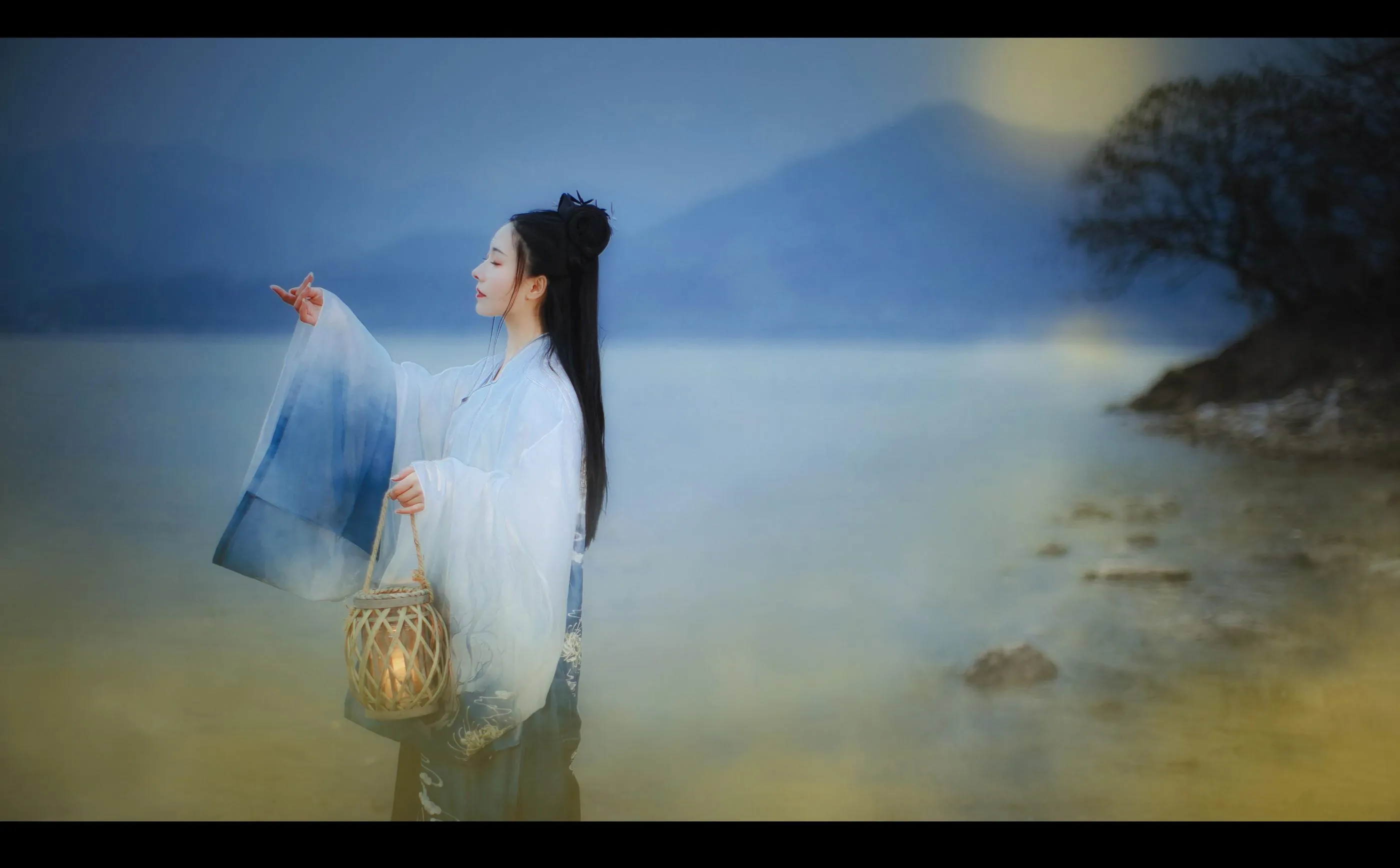 [YITUYU艺图语]2021.10.28 海底月 葵花花花儿 [20P]插图4